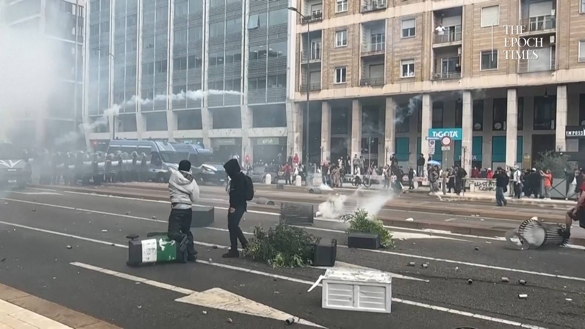 Centinaio (Lega): ieri a Milano peggiore immagine possibile che Paese potesse dare