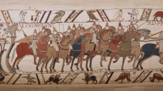 La Francia saluta l’arazzo di Bayeux prima del discusso prestito al Regno Unito