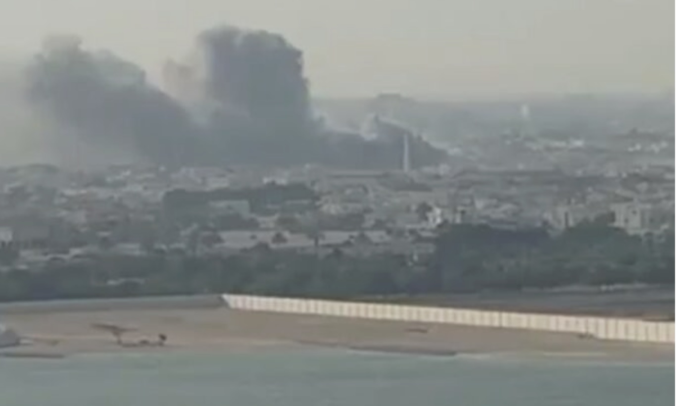 Israele attacca e colpisce al cuore Hamas