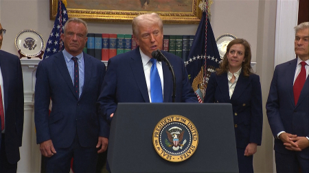 Trump: non prendete il Tylenol