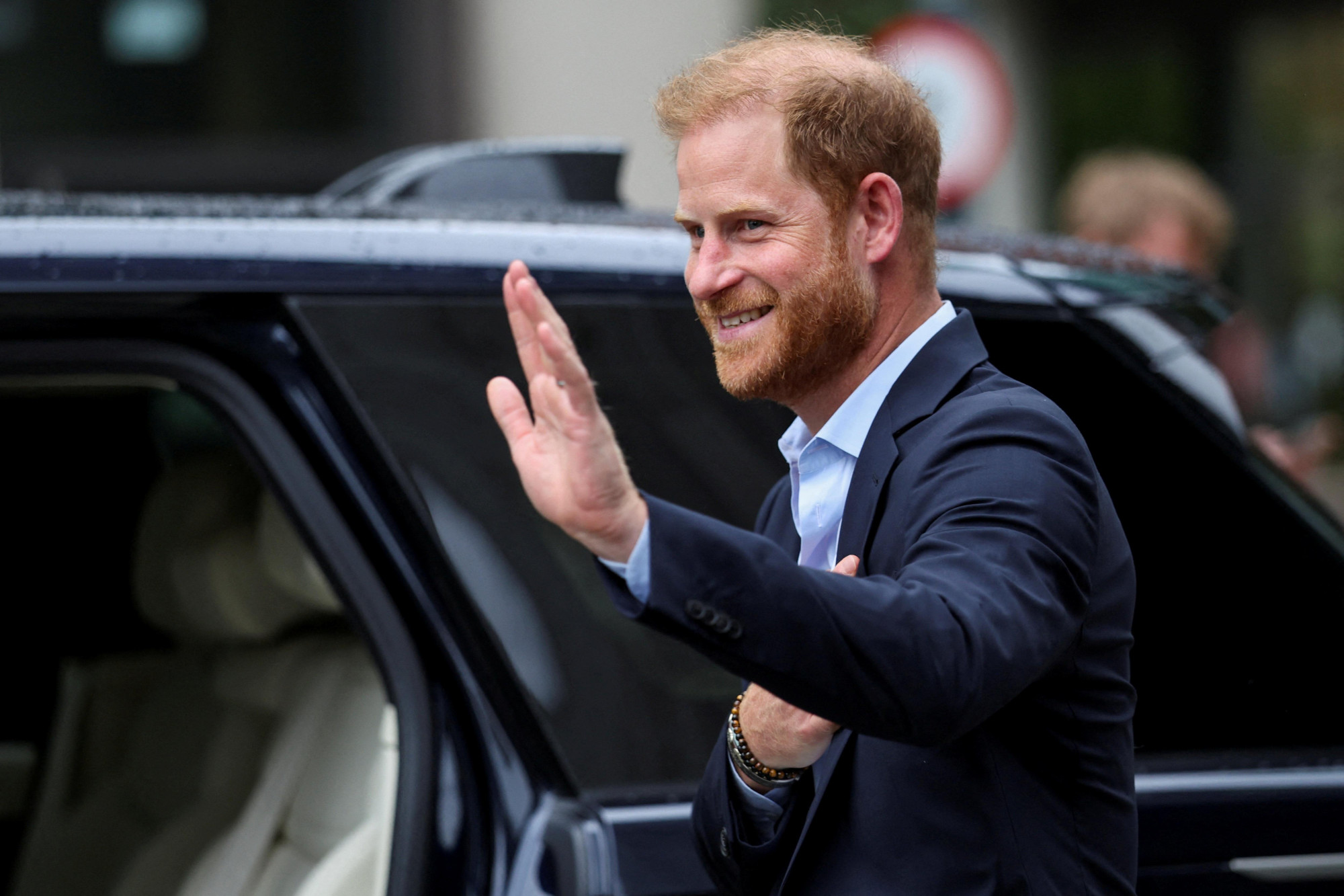 Harry e re Carlo (forse) di nuovo in buoni rapporti
