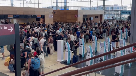 Caos negli aeroporti di Heathrow e Berlino Brandeburgo a seguito di un attacco informatico