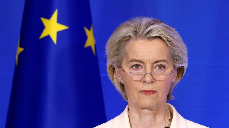 Ursula von der Leyen (foto REUTERS/Florence Lo/Foto d'archivio). 