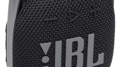 JBL Clip 4 Lo speaker bluetooth ultracompatto in sconto su Amazon