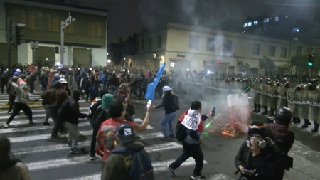 Proteste a Lima contro il nuovo presidente del Perù