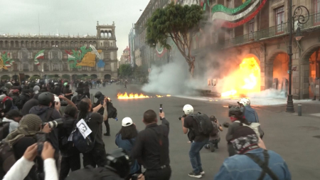 L’anniversario della protesta del 68′ a Città del Messico degenera in violenza