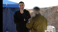 Israele, gli ostaggi liberati da Gaza accolti dall’esercito a Reim