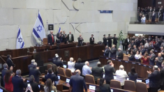 La standing ovation per Trump all’ingresso della Knesset
