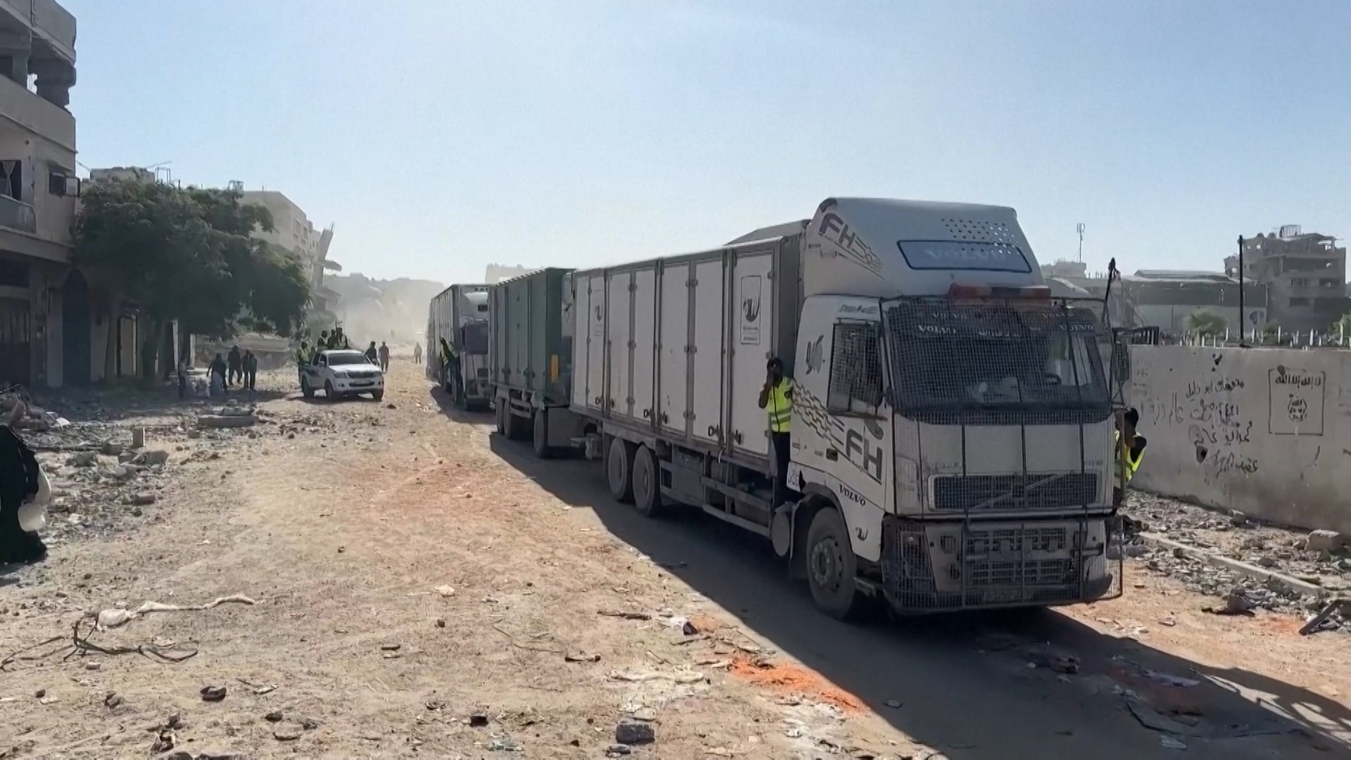 Convogli umanitari attraversano Khan Younis