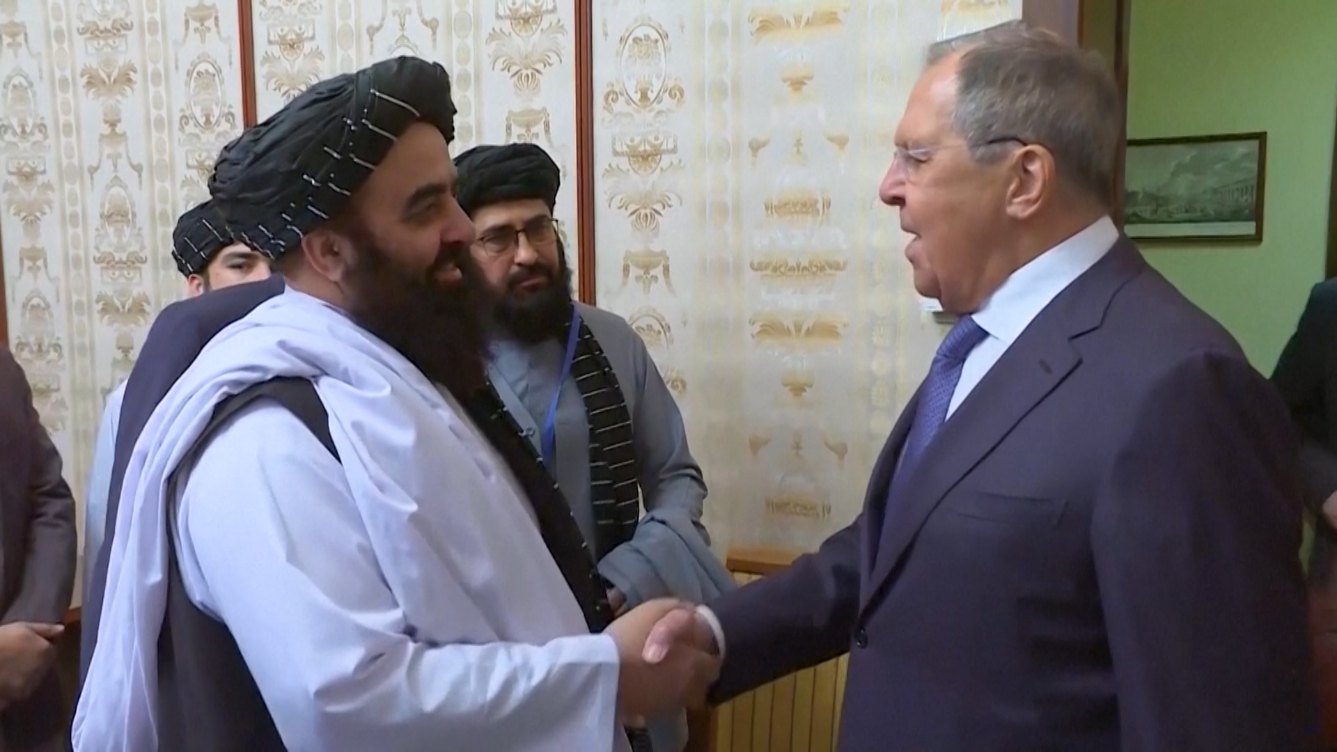 Lavrov incontra omologo afghano dopo il riconoscimento russo dei talebani
