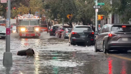 Forti piogge torrenziali colpiscono New York