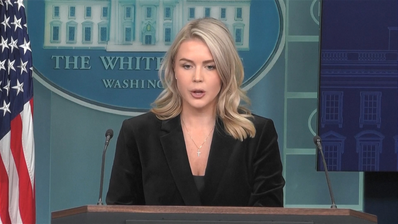 Karoline Leavitt (foto: screenshot da video Reuters).