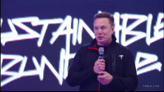 Elon Musk: in arrivo una mega fabbrica di chip AI e i primi cybertaxi Tesla da aprile