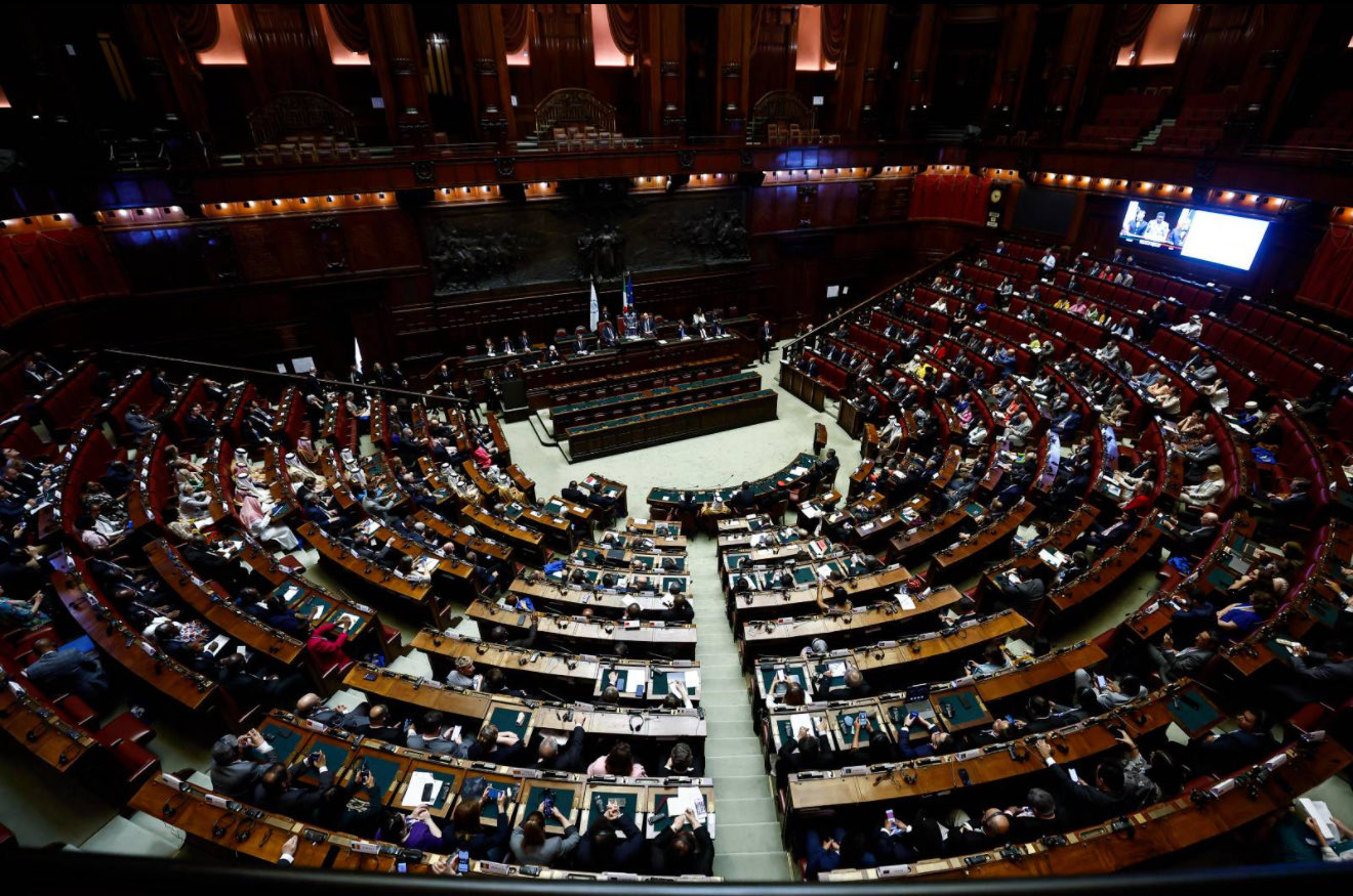 Question time alla Camera: sanità, contratti Pa e caregiver al centro delle interrogazioni di oggi