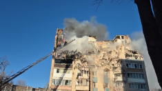 Attacco russo a Ternopil: almeno 10 morti e 40 feriti in un edificio residenziale