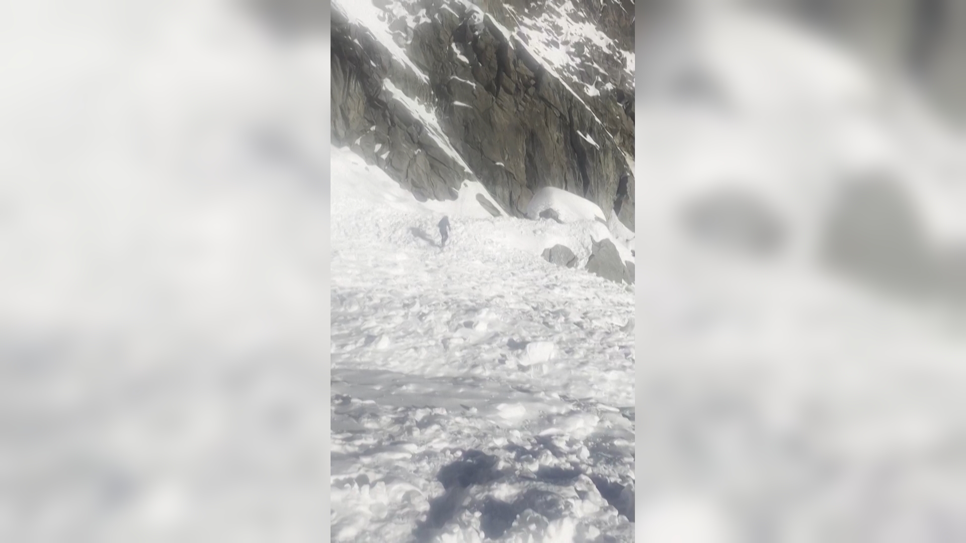 Cinque alpinisti italiani morti in Nepal in due incidenti diversi