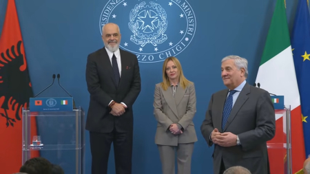 Vertice Italia-Albania, scambio di accordi e dichiarazioni alla stampa
