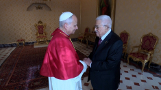 Il presidente palestinese Abbas incontra il papa in Vaticano