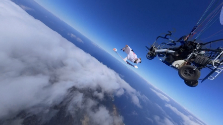 Peter Salzmann più vicino che mai a volare come un uccello
